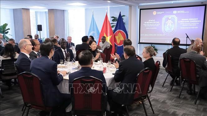 Quang cảnh buổi tọa đàm. Ảnh: Thanh Tuấn - Phóng viên TTXVN tại Mỹ