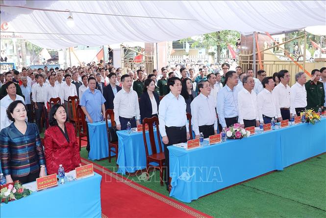 Chủ tịch nước Lương Cường dự Ngày hội Đại đoàn kết toàn dân tộc tại thôn Bảo An, xã Gò Nổi, thành phố Đà Nẵng. Ảnh: Lâm Khánh – TTXVN