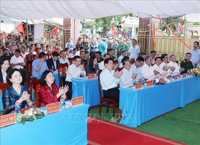 Chủ tịch nước Lương Cường dự Ngày hội Đại đoàn kết toàn dân tộc tại thôn Bảo An, xã Gò Nổi, thành phố Đà Nẵng. Ảnh: Lâm Khánh – TTXVN