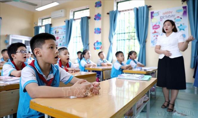 Các trường từ cấp học mầm non đến phổ thông, trung tâm giáo dục nghề nghiệp – giáo dục thường xuyên tại Thái Bình đều đưa nghệ thuật Chèo vào giảng dạy với nhiều hình thức đa dạng, phong phú, nhằm bảo tồn và phát huy di sản nghệ thuật chèo. Ảnh: Thế Duyệt – TTXVN