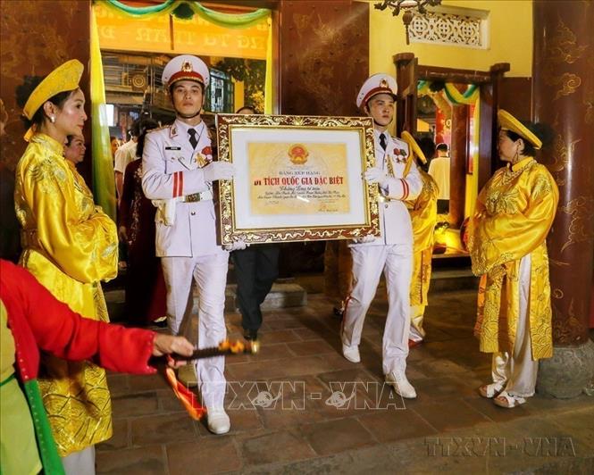Lễ đón nhận bằng di tích Quốc gia đặc biệt Thăng Long tứ trấn - Đền Bạch Mã. (Hà Nội, 18/6/2022) Ảnh: Tuấn Đức - TTXVN