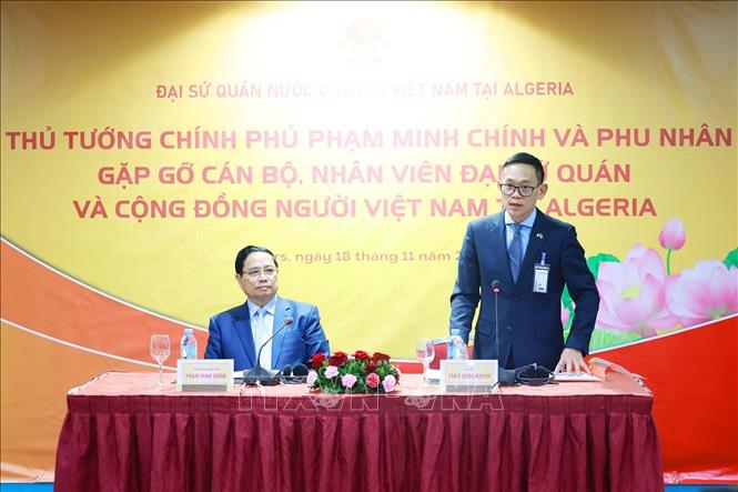 Đại sứ Việt Nam tại Algeria Trần Quốc Khánh báo cáo . Ảnh: Dương Giang-TTXVN