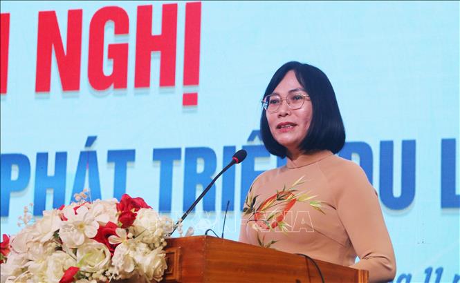 Phó Chủ tịch UBND tỉnh Đồng Nai Nguyễn Thị Hoàng phát biểu tại kễ ký kết. Ảnh: Lê Xuân-TTXVN