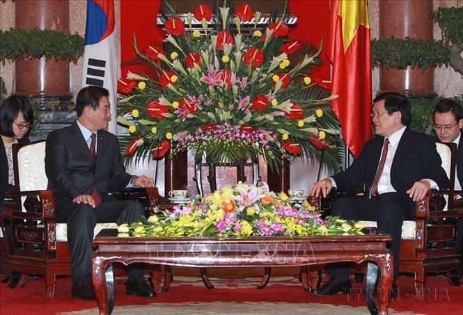 Chủ tịch nước Trương Tấn Sang tiếp Chủ tịch Quốc hội Hàn Quốc Kang Chang-Hee thăm chính thức Việt Nam (Hà Nội, 15/01/2013). Ảnh: Nguyễn Khang - TTXVN