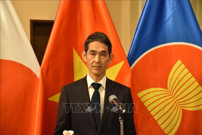 Ông Hirano Kenichi - Phó Chủ tịch Tổ chức Xúc tiến thương mại Nhật Bản (JETRO), phát biểu tại hội nghị. Ảnh: Phạm Tuân – PV TTXVN tại Nhật Bản