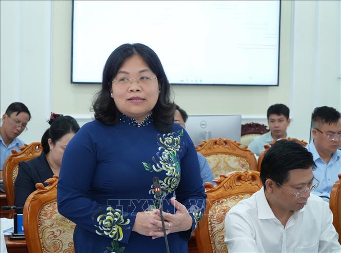 Bà Nguyễn Trường Nhật Phượng, Phó Chủ tịch HĐND TP. Hồ Chí Minh cho ý kiến về công tác chuẩn bị Hiệp thương lần thứ nhất. Ảnh: Hữu Duyên - TTXVN