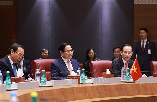 Thủ tướng Phạm Minh Chính phát biểu tại cuộc hội đàm chính thức với Thủ tướng Algeria Sifi Ghrieb. Ảnh: Dương Giang-TTXVN