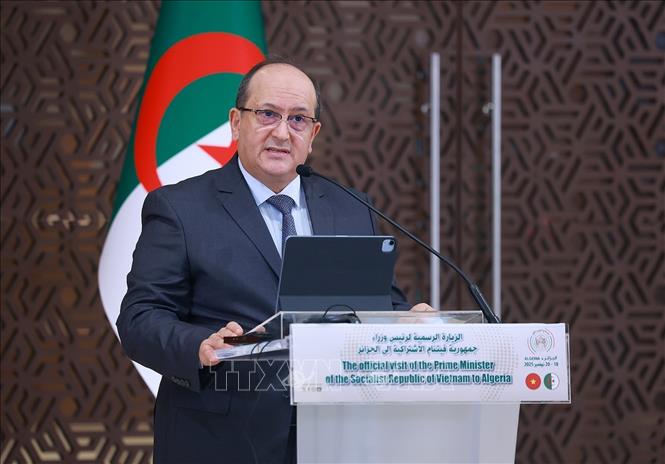 Thủ tướng Algeria Sifi Ghrieb phát biểu. Ảnh: Dương Giang-TTXVN
