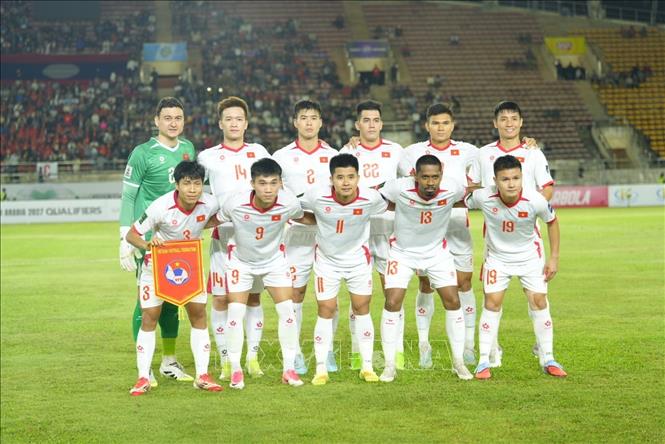 Đội tuyển Việt Nam trước trận đấu. Ảnh: Đỗ Bá Thành – PV TTXVN tại Lào
