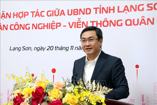 Chủ tịch UBND tỉnh Lạng Sơn Nguyễn Cảnh Toàn phát biểu tại lễ ký kết. Ảnh: Văn Đạt - TTXVN