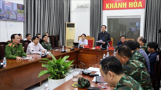 Phó Thủ tướng Chính phủ Hồ Quốc Dũng báo cáo tại điểm cầu tỉnh Khánh Hòa. Ảnh: Xuân Triệu - TTXVN
