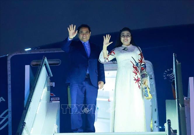 Thủ tướng Phạm Minh Chính và Phu nhân rời Algeria, tiếp tục lên đường tham dự Hội nghị Thượng đỉnh G20 tại Nam Phi. Ảnh: Dương Giang-TTXVN