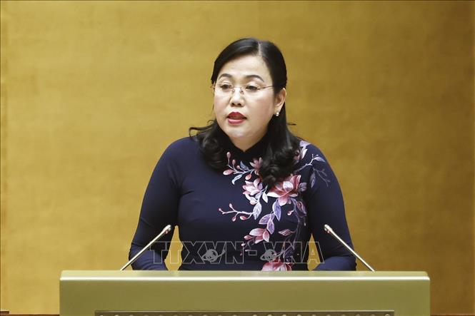 Chủ nhiệm Ủy ban Khoa học, Công nghệ và Môi trường của Quốc hội Nguyễn Thanh Hải trình bày Báo cáo thẩm tra dự án Luật Trí tuệ nhân tạo. Ảnh: Doãn Tấn - TTXVN