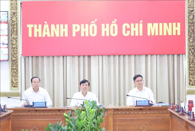 Ông Võ Văn Minh, Chủ tịch HĐND TP. Hồ Chí Minh, Chủ tịch Ủy ban Bầu cử Thành phố, chủ trì Hội nghị. Ảnh: Hữu Duyên - TTXVN 