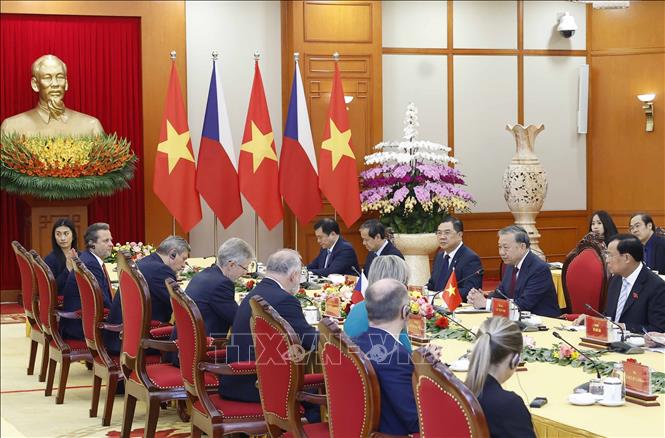 Tổng Bí thư Tô Lâm tiếp Chủ tịch Thượng viện Quốc hội Cộng hòa Séc Milos Vystrcil. Ảnh: Thống Nhất - TTXVN