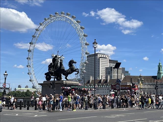 London Eye là một trong những điểm du lịch nổi tiếng nhất London.Ảnh: Minh Hợp-Phóng viên TTXVN tại Anh