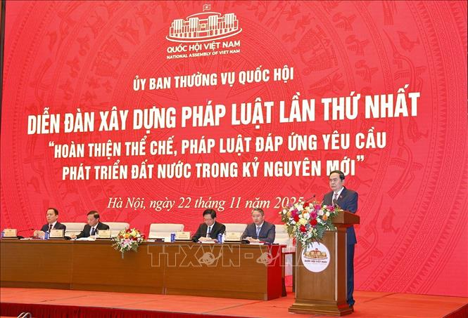 Chủ tịch Quốc hội Trần Thanh Mẫn phát biểu khai mạc và chỉ đạo Diễn đàn. Ảnh: Doãn Tấn - TTXVN