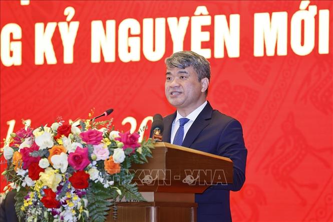 Thứ trưởng Bộ Tư pháp Nguyễn Thanh Tú trình bày tham luận tại Diễn đàn. Ảnh: Doãn Tấn - TTXVN