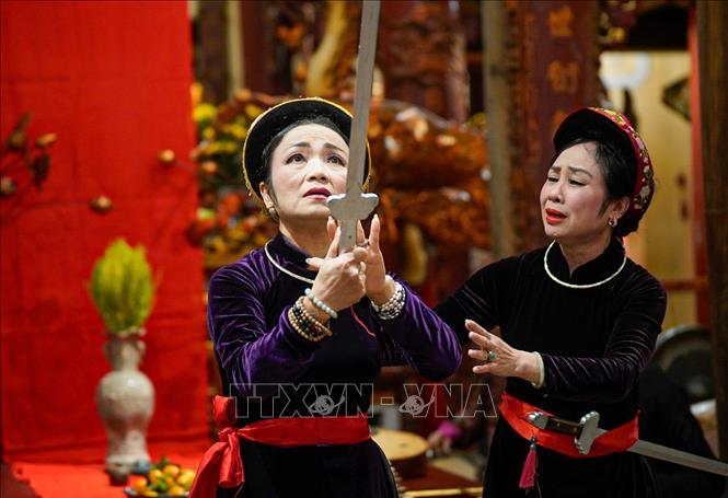 Biểu diễn hát Tuồng tại chương trình. Ảnh: Khánh Hoà - TTXVN