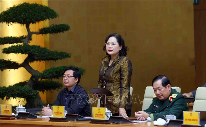 Thống đốc Ngân hàng Nhà nước Nguyễn Thị Hồng phát biểu tại điểm cầu trụ sở Chính phủ. Ảnh: Phạm Kiên - TTXVN
