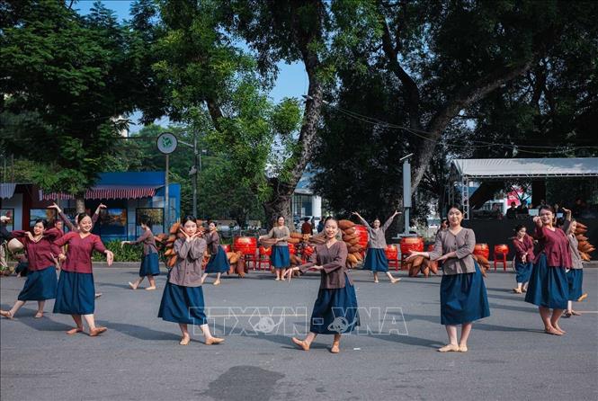 Biểu diễn thực cảnh 