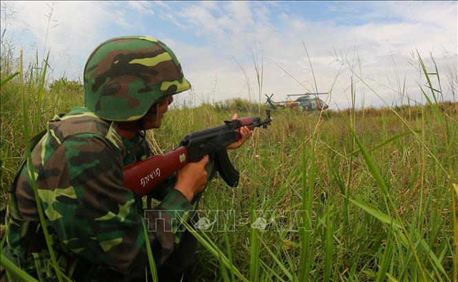 Tình huống diễn tập thực binh. Ảnh: Duy Khương – TTXVN