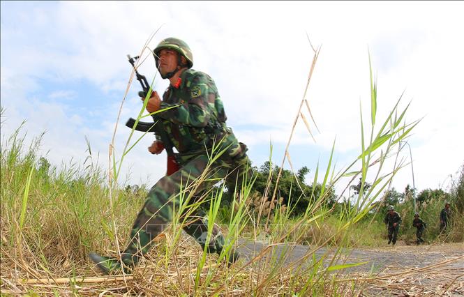Tình huống diễn tập thực binh. Ảnh: Duy Khương – TTXVN