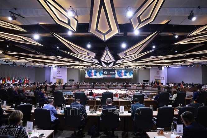 Thủ tướng Phạm Minh Chính phát biểu tại Phiên thảo luận III Hội nghị Thượng đỉnh G20. Ảnh: Dương Giang-TTXVN 
