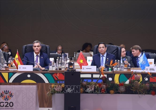 Thủ tướng Phạm Minh Chính phát biểu tại Phiên thảo luận III Hội nghị Thượng đỉnh G20. Ảnh: Dương Giang-TTXVN 
