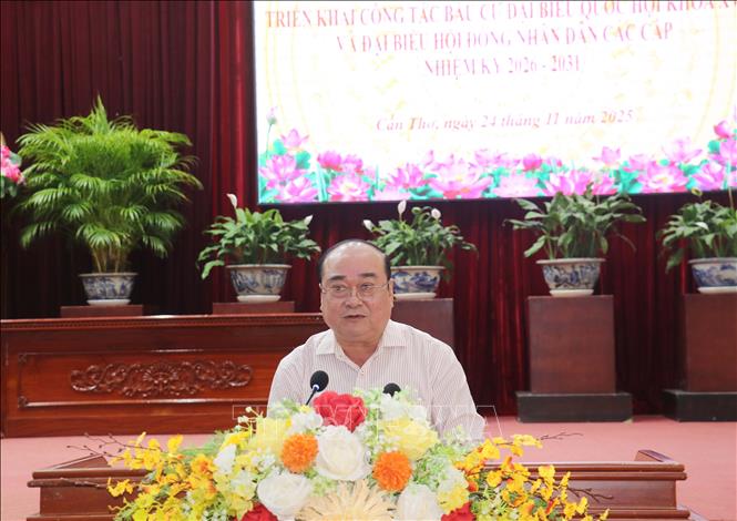 Ông Trần Văn Chính, Phó Chủ tịch thường trực Ủy ban MTTQ Việt Nam thành phố Cần Thơ phát biểu. Ảnh: Ngọc Thiện- TTXVN.