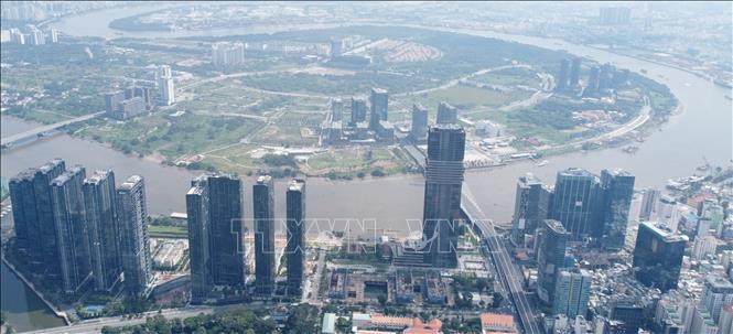 Bán đảo Thủ Thiêm, khu vực được định vị là lõi của Trung tâm Tài chính quốc tế Việt Nam. Ảnh: Quang Châu-TTXVN