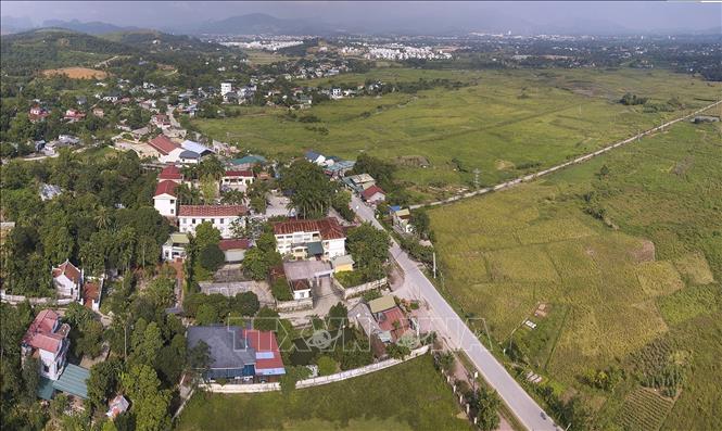 Một góc nông thôn mới xã Lạc Sơn (Phú Thọ) sau sáp nhập. Ảnh: Trọng Đạt - TTXVN