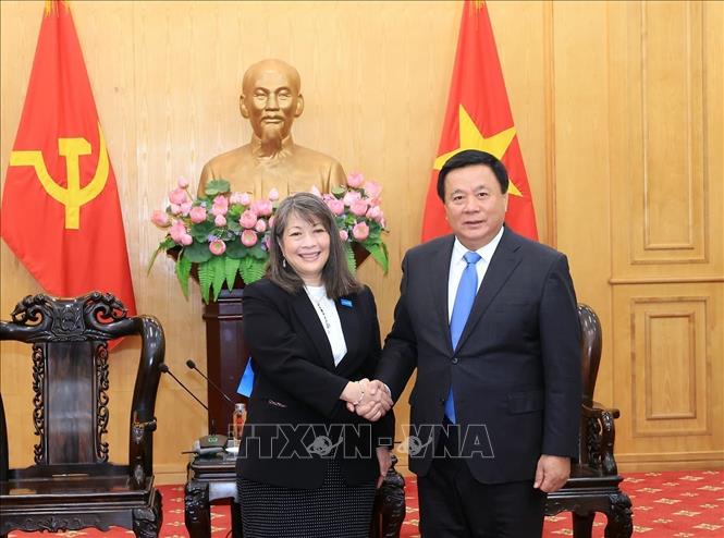 HCMA President Prof. Dr. Nguyen Xuan Thang meets with UNICEF Regional Director for East Asia and the Pacific June Kunugi. VNA Photo