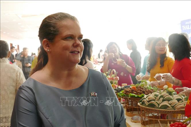 Bà Heather Variava, Đại sứ Hoa Kỳ tại Lào trả lời phỏng vấn. Ảnh: Xuân Tú - PV TTXVN tại Lào