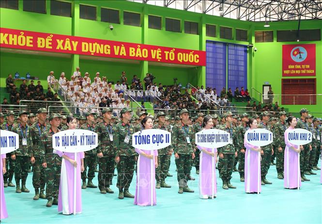 Các đoàn tham gia lễ bế mạc. Ảnh: Trọng Đức - TTXVN