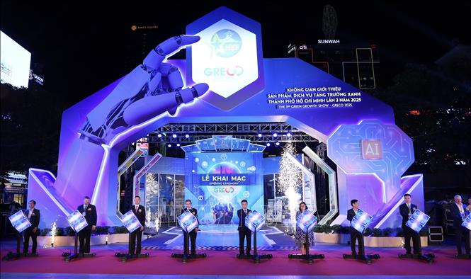 Đại biểu thực hiện nghi thức khai mạc GRECO 2025. Ảnh: Xuân Anh -TTXVN