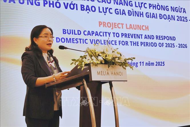 Deputy Minister of Culture, Sports and Tourism Trinh Thi Thuy speaks at the project's launching ceremony. VNA Photo: Hạnh Quyên