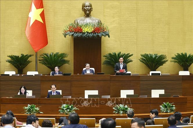 Phó Chủ tịch Quốc hội Nguyễn Khắc Định phát biểu. Ảnh: Doãn Tấn - TTXVN