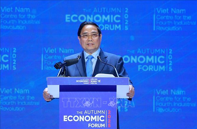 Thủ tướng Phạm Minh Chính phát biểu tại Diễn đàn Kinh tế mùa Thu 2025. Ảnh: Dương Giang-TTXVN