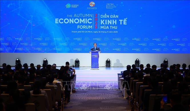Thủ tướng Phạm Minh Chính phát biểu tại Diễn đàn Kinh tế mùa Thu 2025. Ảnh: Dương Giang-TTXVN
