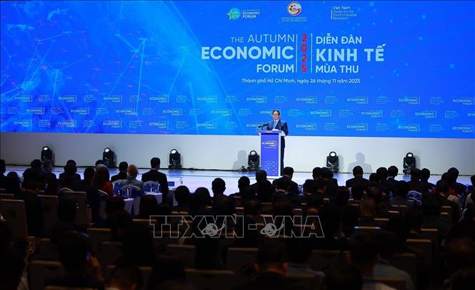 Thủ tướng Phạm Minh Chính phát biểu tại Diễn đàn Kinh tế mùa Thu 2025. Ảnh: Dương Giang-TTXVN
