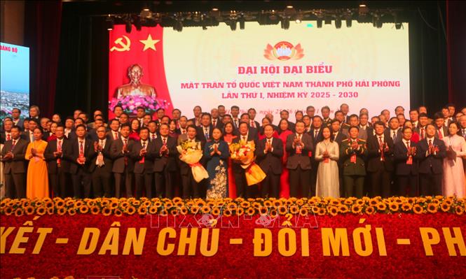 Ủy ban MTTQ Việt Nam thành phố Hải Phòng khóa I, nhiệm kỳ 2025-2030, ra mắt Đại hội. Ảnh: Minh Thu- TTXVN
