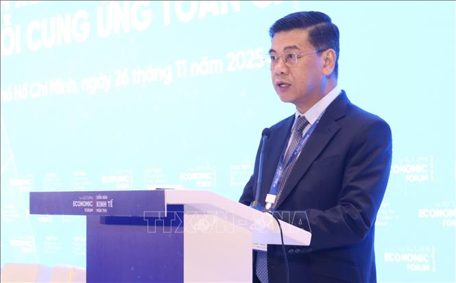 Ông Nguyễn Văn Dũng, Phó chủ tịch UBND TP. Hồ Chí Minh phát biểu tại toạ đàm. Ảnh: Xuân Anh - TTXVN