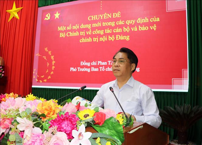 Phó Trưởng ban Tổ chức Trung ương Phan Thăng An phát biểu tại hội nghị. Ảnh: Phạm Minh Tuấn-TTXVN