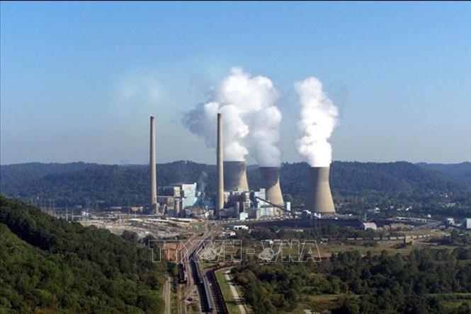 Nhà máy điện than John E. Amos ở gần Poca, Tây Virginia, Mỹ. Ảnh: herald-dispatch.com