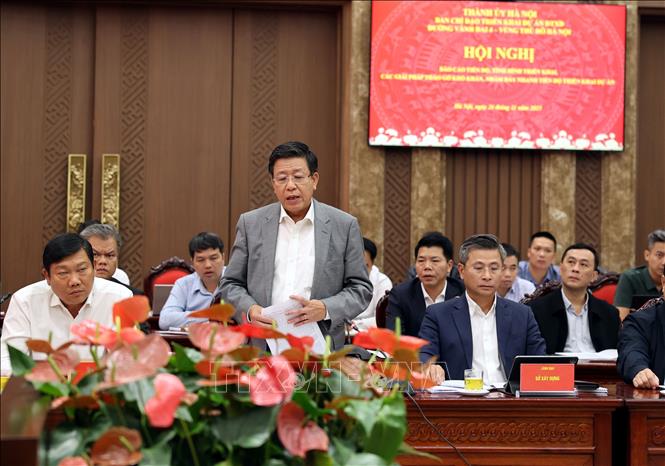 Lãnh đạo UBND thành phố Hà Nội phát biểu tại hội nghị. Ảnh Vũ Quang – TTXVN