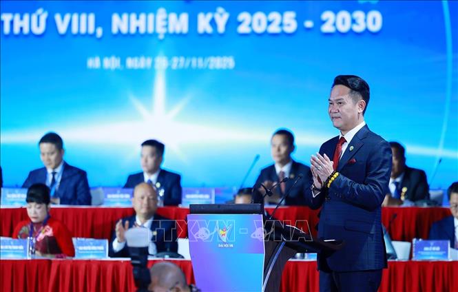 Ông Đặng Hồng Anh, Chủ tịch Hội Doanh nhân trẻ Việt Nam phát biểu khai mạc Đại hội đại biểu toàn quốc Hội Doanh nhân trẻ Việt Nam lần thứ VIII. Ảnh: Dương Giang-TTXVN 