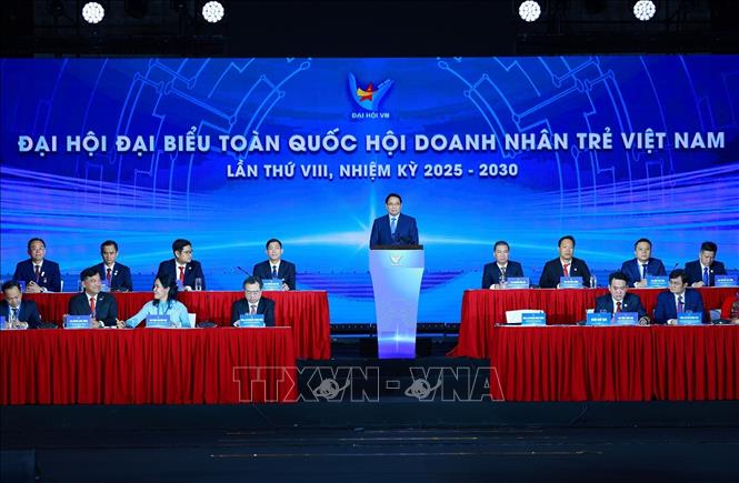 Thủ tướng Phạm Minh Chính phát biểu chỉ đạo Đại hội đại biểu toàn quốc Hội Doanh nhân trẻ Việt Nam lần thứ VIII, nhiệm kỳ 2025-2030. Ảnh: Dương Giang-TTXVN
