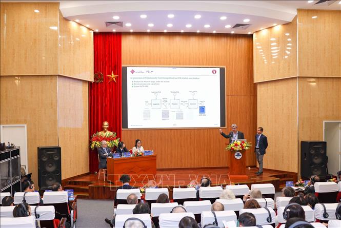 Hội thảo góp phần thúc đẩy hợp tác nghiên cứu, chuyển giao tri thức và ứng dụng công nghệ giữa các trường đại học, học viện, viện nghiên cứu và các nhà khoa học trong nước và quốc tế. Ảnh: Thanh Tùng - TTXVN