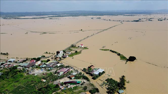 Nước lũ trên cánh đồng Buôn Chóah, xã Nam Đà, tỉnh Lâm Đồng (ảnh chụp ngày 26/11). Ảnh: Hưng Thịnh – TTXVN